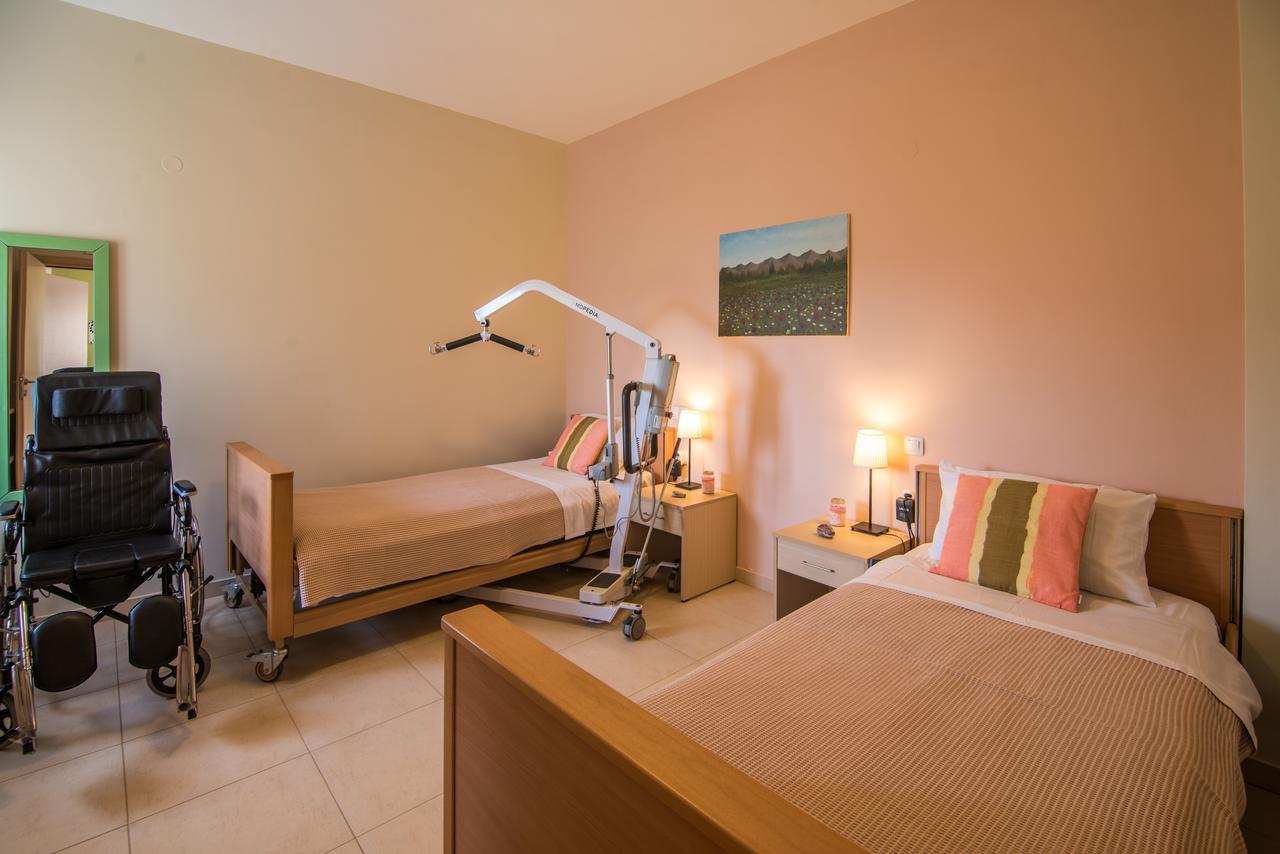 Aksos Suites Accessible Accommodation Agia  エクステリア 写真